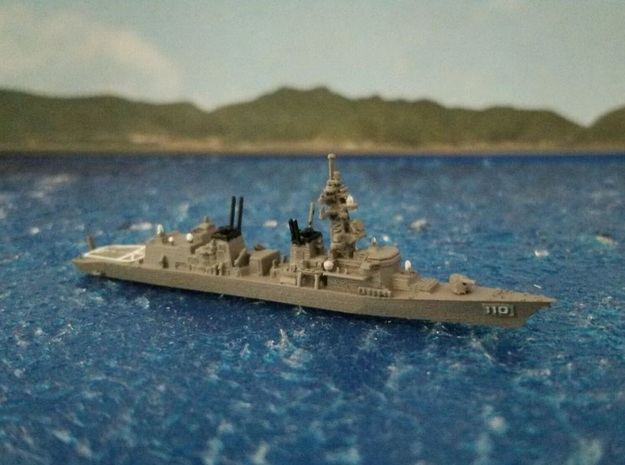 1/2000 JS Takanami-class destroyer in Tan Fine Detail Plastic