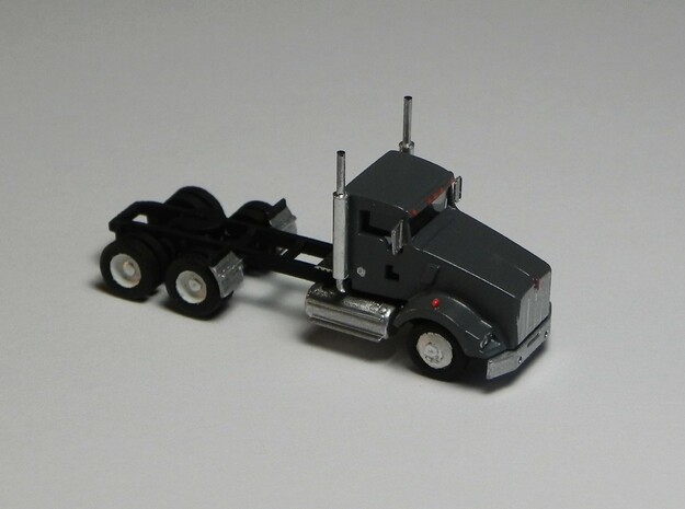 1:160 N Scale Kenworth T800 DaycabTractor x2 in Tan Fine Detail Plastic