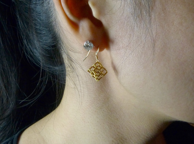 Diamond earrings in 18k Gold Plated Brass