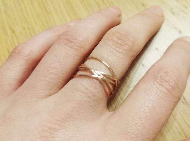 Ring 'Interconnected' / size 7 in Natural Bronze