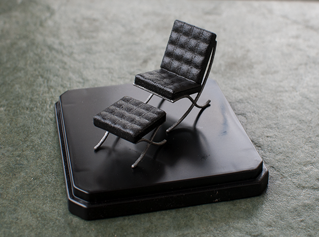 Miniature Barcelona Chair - Ludwig Van Der Rohe in White Natural Versatile Plastic: 1:24