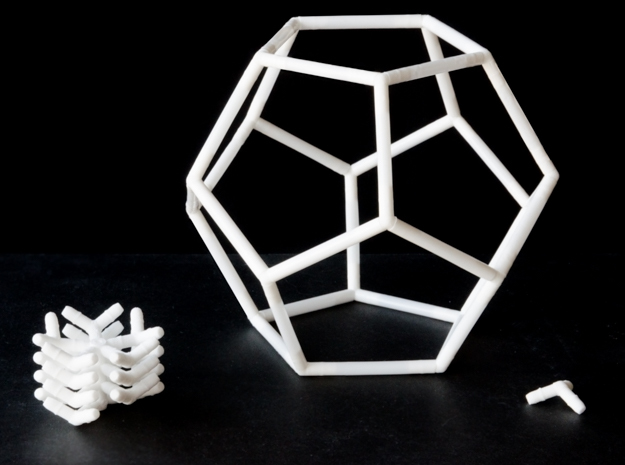 Dodecahedron straw connectors in White Natural Versatile Plastic