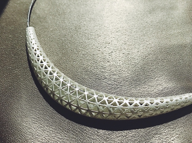 Necklace Triangle in White Processed Versatile Plastic: Medium