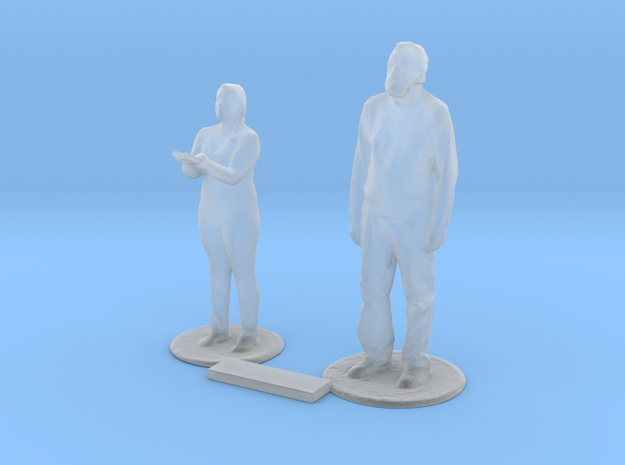 S Scale Standing People 7 in Tan Fine Detail Plastic