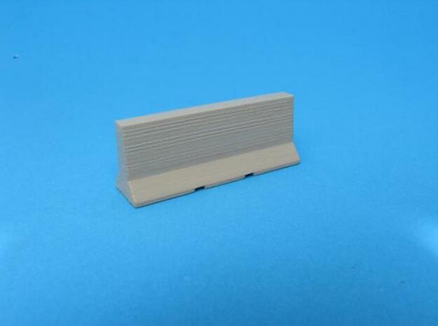 HO/1:87 Jersey barrier 3m in White Natural Versatile Plastic