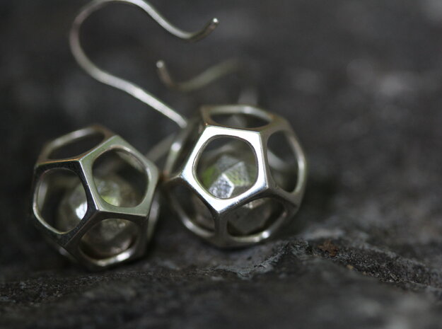 Dodecahedron earrings in Polished Silver (Interlocking Parts)