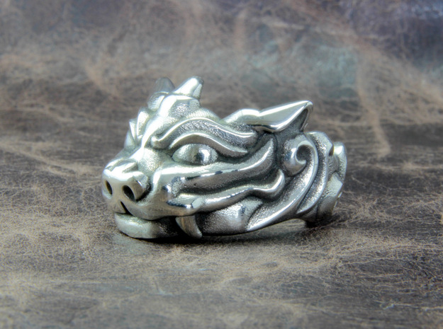 Fu Dog (Komainu) "um" Ring in Polished Silver: 10 / 61.5