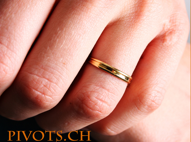 4/5 Ring "Victoire" in Polished Brass