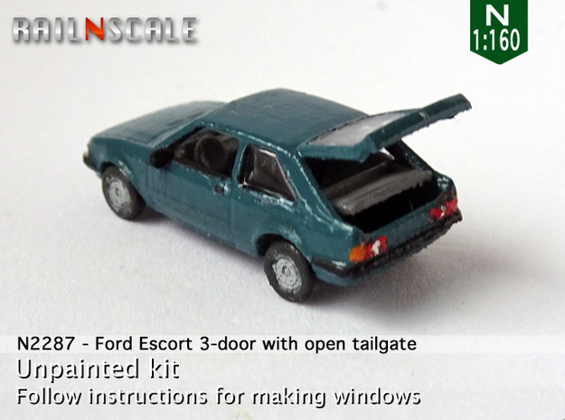 Ford Escort 3-door with open tailgate (N 1:160) in Tan Fine Detail Plastic