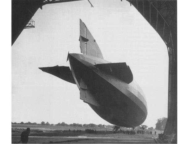 Zeppelin V Type "Height Climber" of WW1 in White Natural Versatile Plastic: 1:700