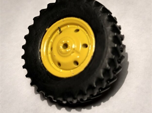 1/64 Scale 42" Green & Yellow Rear Wheels & Tires in Smooth Fine Detail Plastic