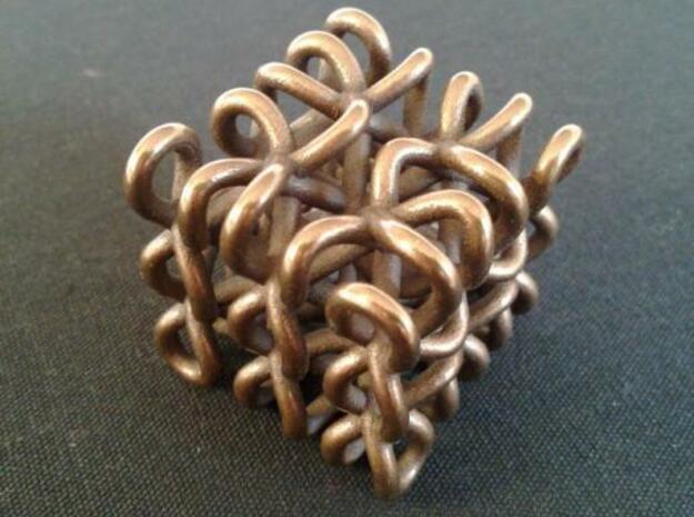 3D Celtic Knot, small, seed 2, thick, 1 shell in Polished Bronze Steel