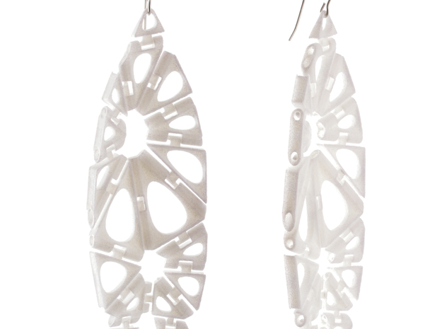 Kinematics 18e earrings in White Natural Versatile Plastic