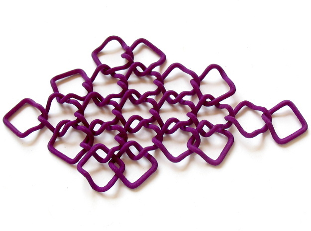 Chain links in Purple Processed Versatile Plastic