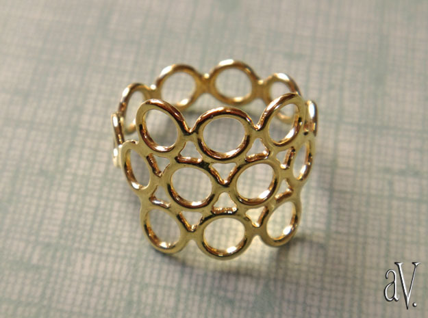 Round Bee Open 3S Ring in 14k Gold Plated Brass: 8 / 56.75
