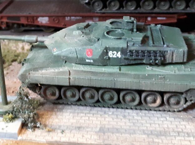 Leopard-2E-N-2-piezas in Tan Fine Detail Plastic