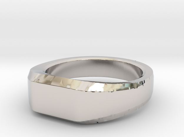 Luxury Ring in Rhodium Plated Brass