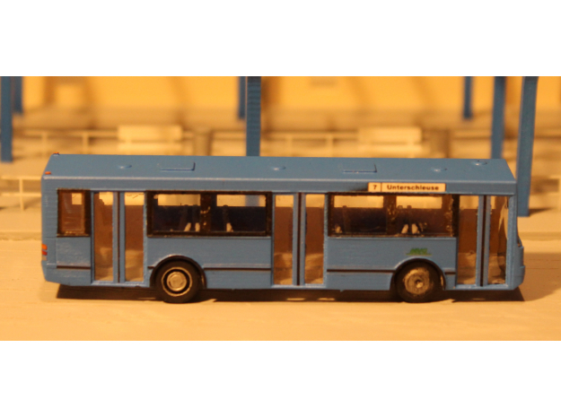 Ikarus 415 Stadtbus dreitürig modernisierte Varian in Smooth Fine Detail Plastic
