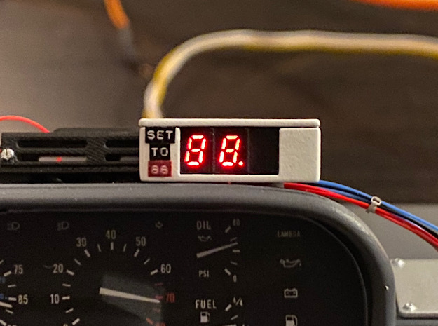 1:8 BTTF DeLorean Speedometer in Clear Ultra Fine Detail Plastic