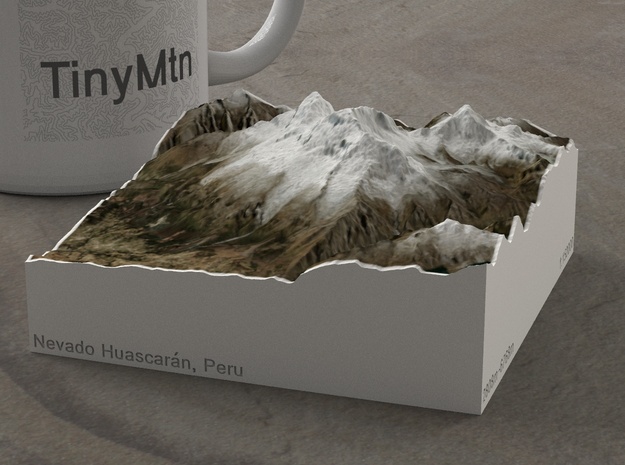 Nevado Huascarán, Peru, 1:150000 Explorer in Natural Full Color Sandstone
