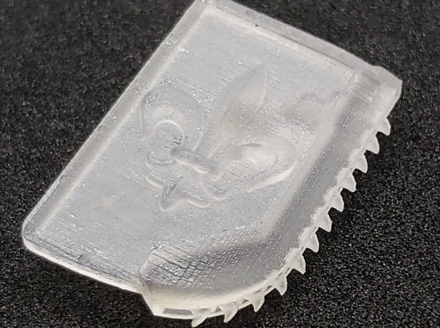 Fluer-de-Lis Crusader Chainshield - Left Handed in Tan Fine Detail Plastic: Small