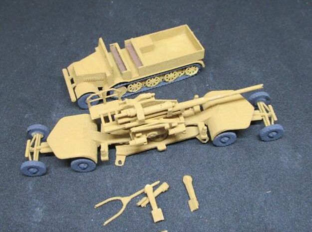1/144 Flak 12.8 cm on SdAnh. 220 with Famo tractor in White Natural Versatile Plastic