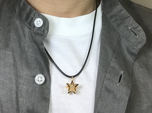 Guiding Star Pendant in 18k Gold Plated Brass