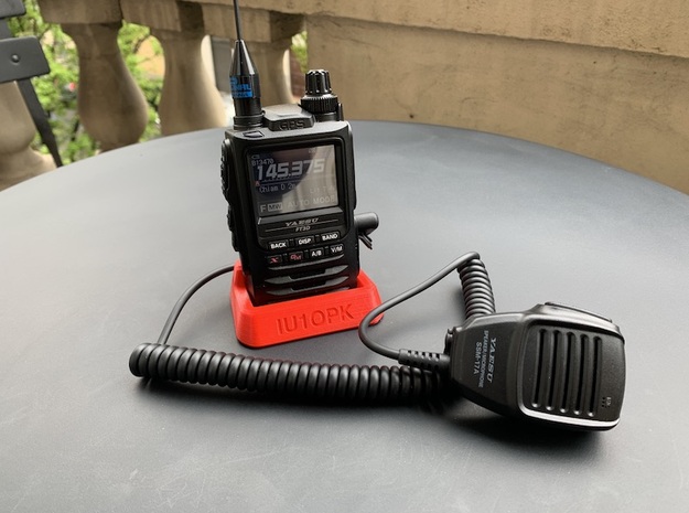 Yaesu FT-3D desktop stand (your callsign engraved) in Gray PA12