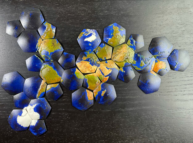 Continental drift puzzle (colour globe tile caps) in Standard High Definition Full Color