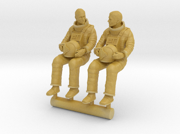 SPACE 2999 1/72 ASTRONAUT NO HELMET SEATED in Tan Fine Detail Plastic