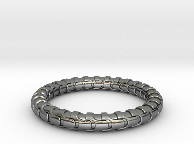 V chain Ring All sizes, Multisize in Fine Detail Polished Silver: 8 / 56.75