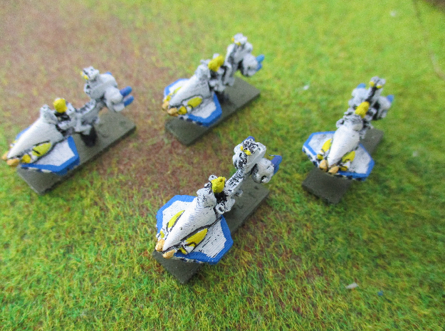 MG144-RE05B Lhúg Recon Cycle (4) (mixed group) in White Natural Versatile Plastic