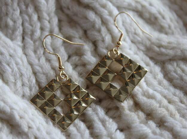 Mazarine Earrings in Polished Brass