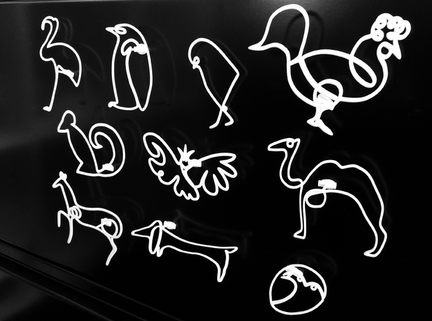 Picasso Animals: Wire Wall Art in White Natural Versatile Plastic