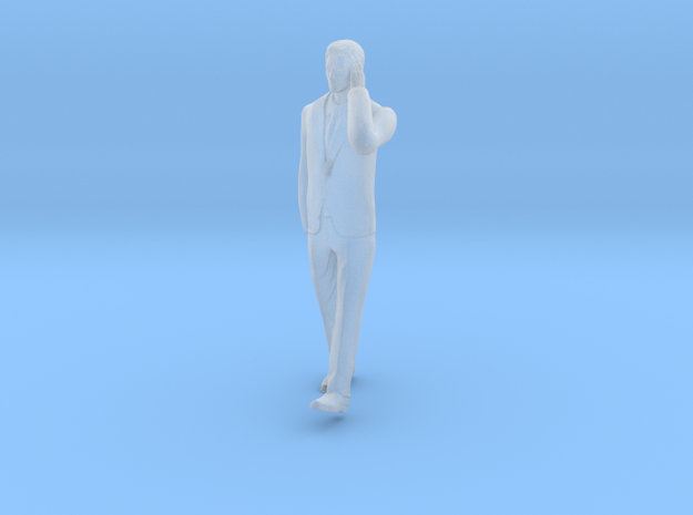 Man Walking 16th in Smooth Fine Detail Plastic