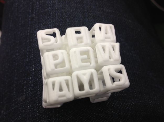 Shapeways Interlocked Cubes in White Natural Versatile Plastic