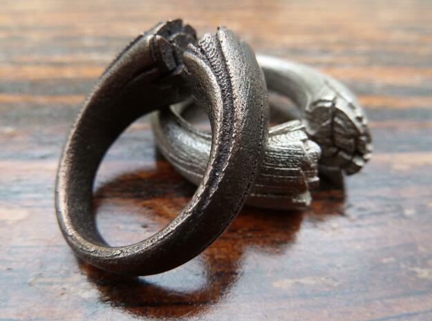 Cracking Wood ring - Size6 in Polished Bronzed Silver Steel
