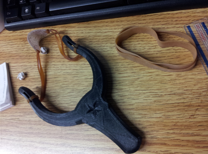 Bullseye Slingshot 3d printed 