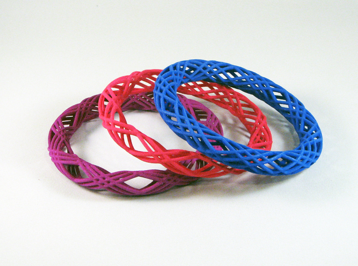 Twist Bangle  C01L 3d printed 