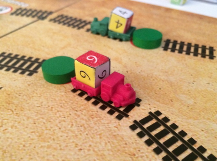Trains (6 pcs) 3d printed Polished Strong Flexible (red, green). Pic courtesy of David Thompson