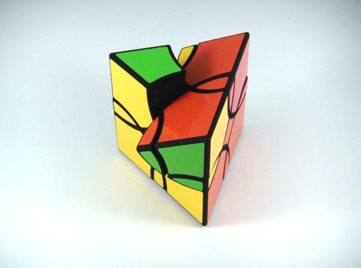 Curvy Shallow Jumble Prism Puzzle 3d printed Two Turns