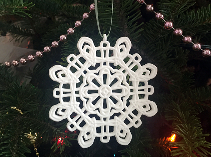 Curvy Snowflake 3d printed 