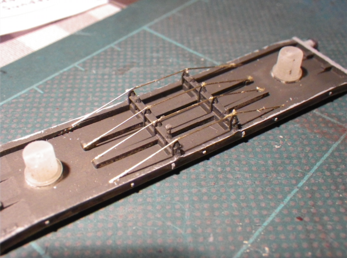 Rectank WW1&2 3d printed Fitting bogie pivots and trussing.
