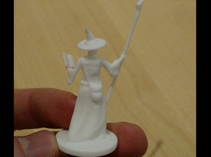 Pathfinder / D&D Human Wizard miniature 3d printed 