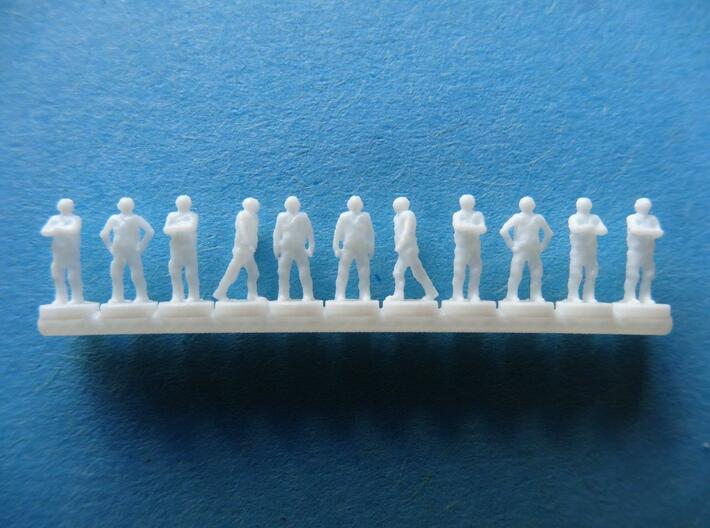 350-H0070: 25 Flight Deck Crew + 2 pilots 1:350 3d printed 