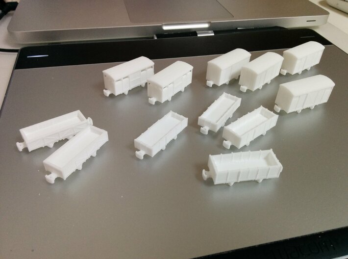 Six Freight cars (Nm/Nn3) 3d printed Prototype prints