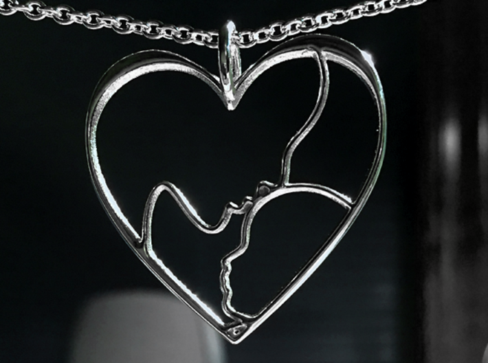 Mother and Child Heart Pendant 3d printed 