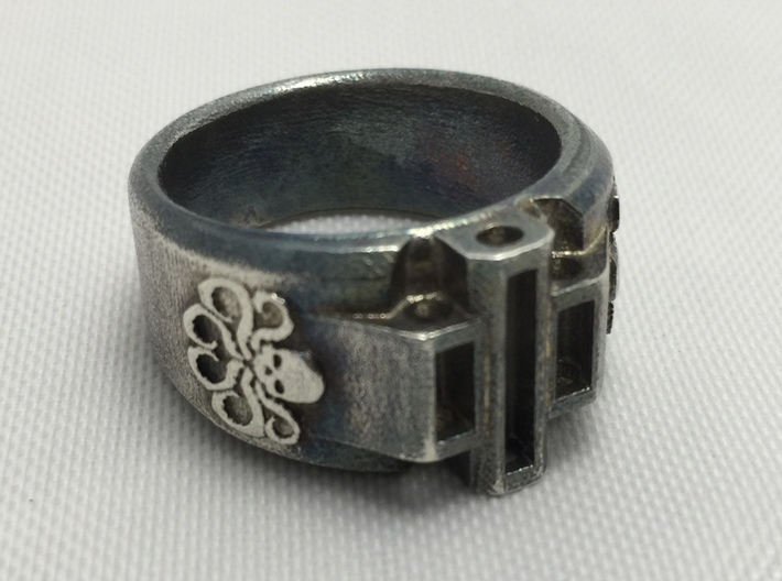 Hydra Size 10-10½ 3d printed Forced tarnished with Sulfur, wanted drastic patina, shipped ring lacked depth.