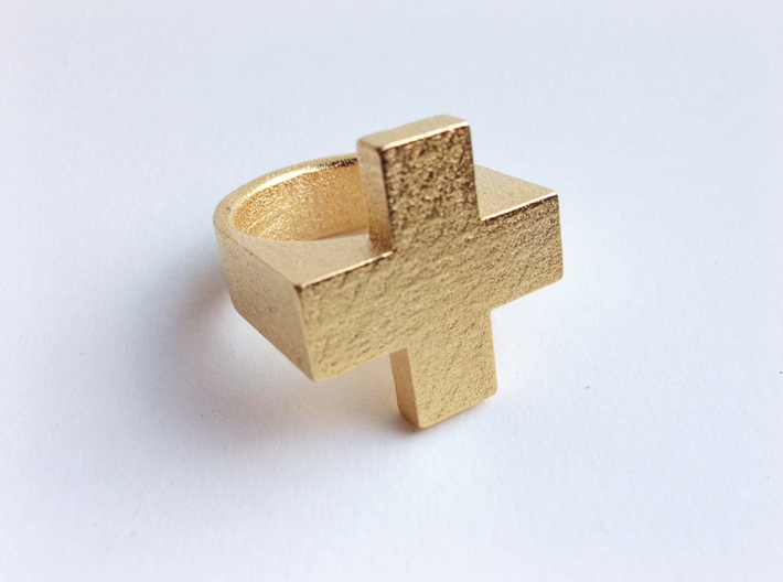 Plus Ring 3d printed Gold Plated Glossy Steel