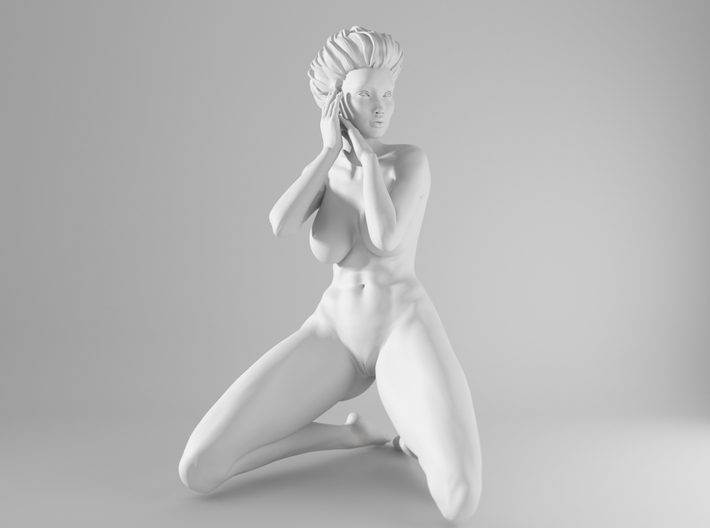 1/10 Sexy Girl Sitting 016 3d printed